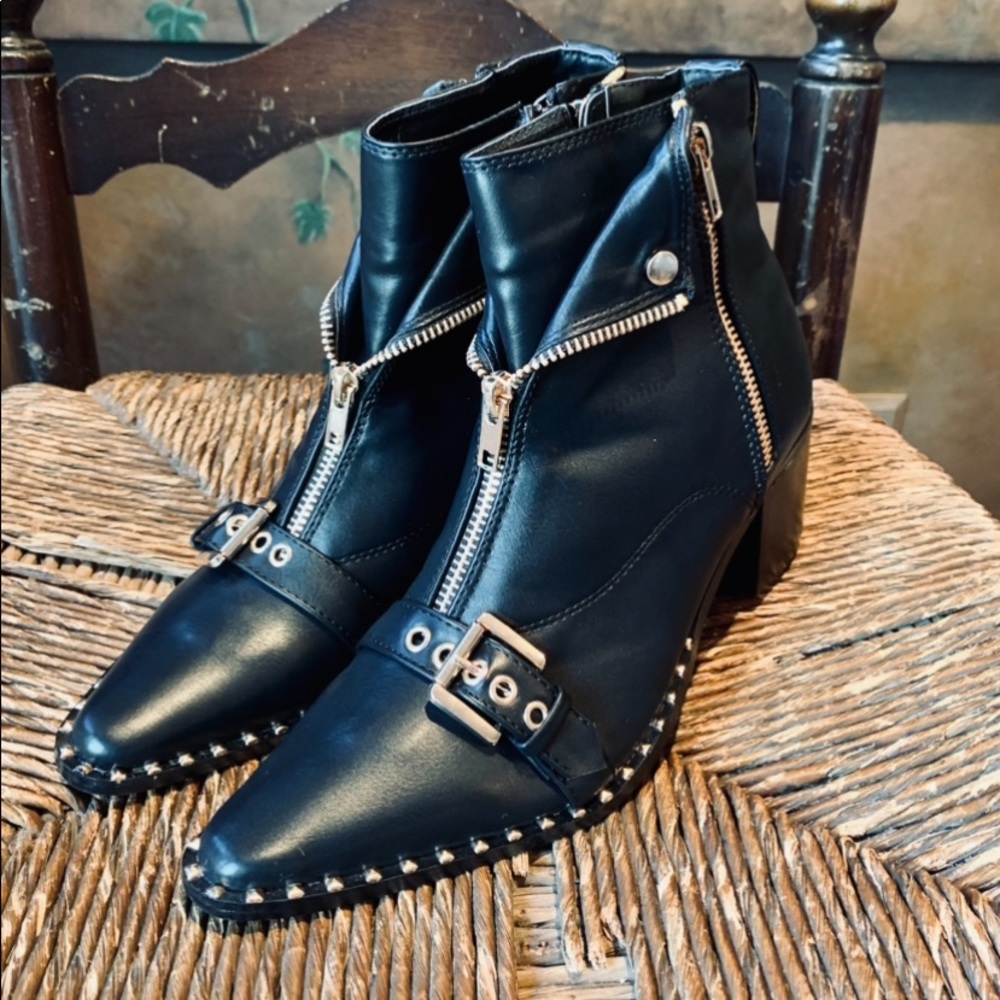 ✨Black Moto Ankle Boots Gold Zips Buckle Studs✨6.5